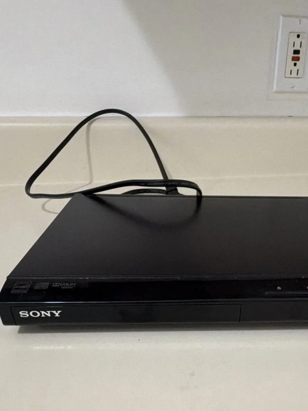 Sony Progressive Scan DVP-SR210P CD/DVD Player Small Mini Slim - Works